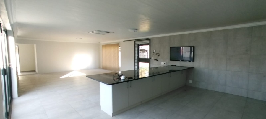 Commercial Property for Sale in Flamwood North West